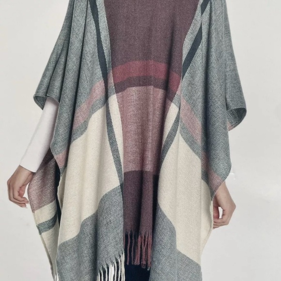 Three Dots Cashmere Blend Wrap with Fringe Plaid - New in Packaging - Picture 2 of 8